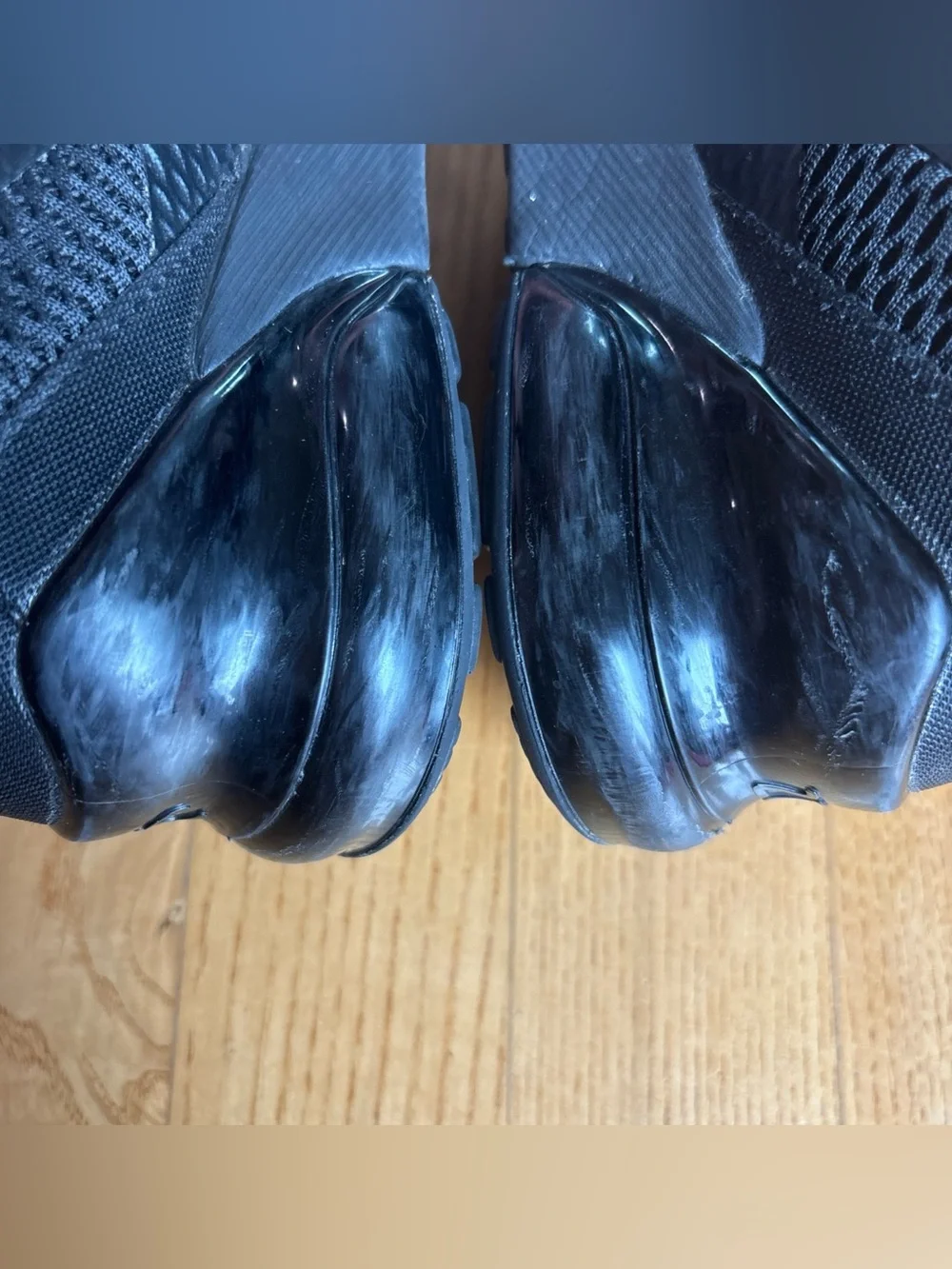 Nike Air Max 270 Sneakers Youth Boys Shoes Girls Sz 1Y GS Low Triple Black Kids
